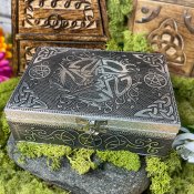 Silvrig tarotbox med pentagram Kani NAturApotek