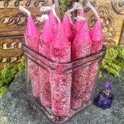 handrullat spell candle från Flower Power Witch