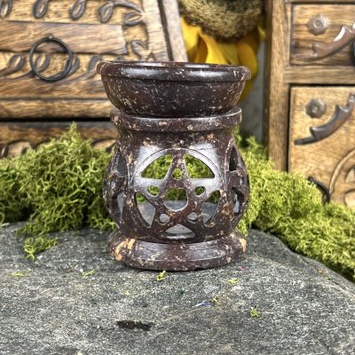 Vacker aromalampa i sten med petagram