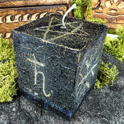 Protection in all directions Spell Candle / 6x6x7,5cm