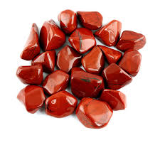 Röd Jaspis - Den röda jaspisen ger kontakt med jorden och den djupt feminina energin.